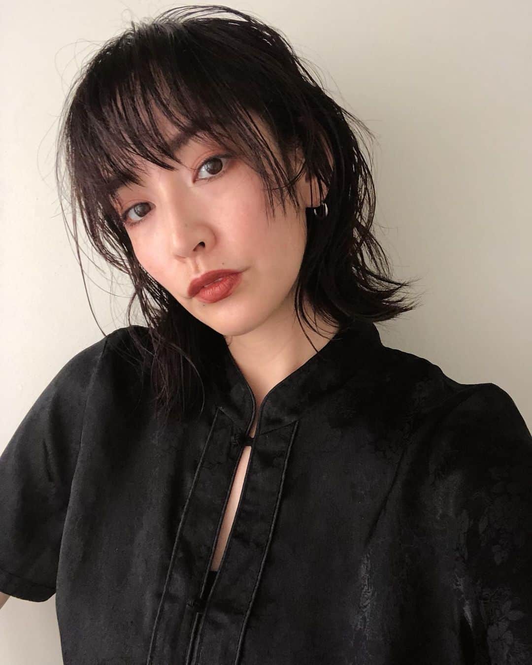 佐々木香奈さんのインスタグラム写真 - (佐々木香奈Instagram)「・ bang cut♡ ・ ・ 飽き性なもんで、 分けたり上げたりいろんな アレンジ出来るようにCUT〜✂️ ・ ・ 良い気分転換になった〜☺️ ・ ・ 動画にまとめたので、 またアップします〜！ #前髪カット」5月3日 19時04分 - sasakikana