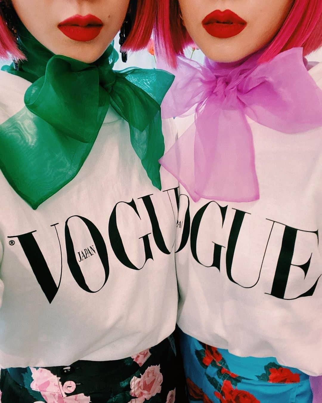 AYAさんのインスタグラム写真 - (AYAInstagram)「🌈🌹✨🦋 @voguejapan  @theconveni  VOGUE JAPAN 20thを記念したTshirt🕊🕊🕊 #lovefashion_loveyourself」5月3日 19時05分 - ayaxxamiaya