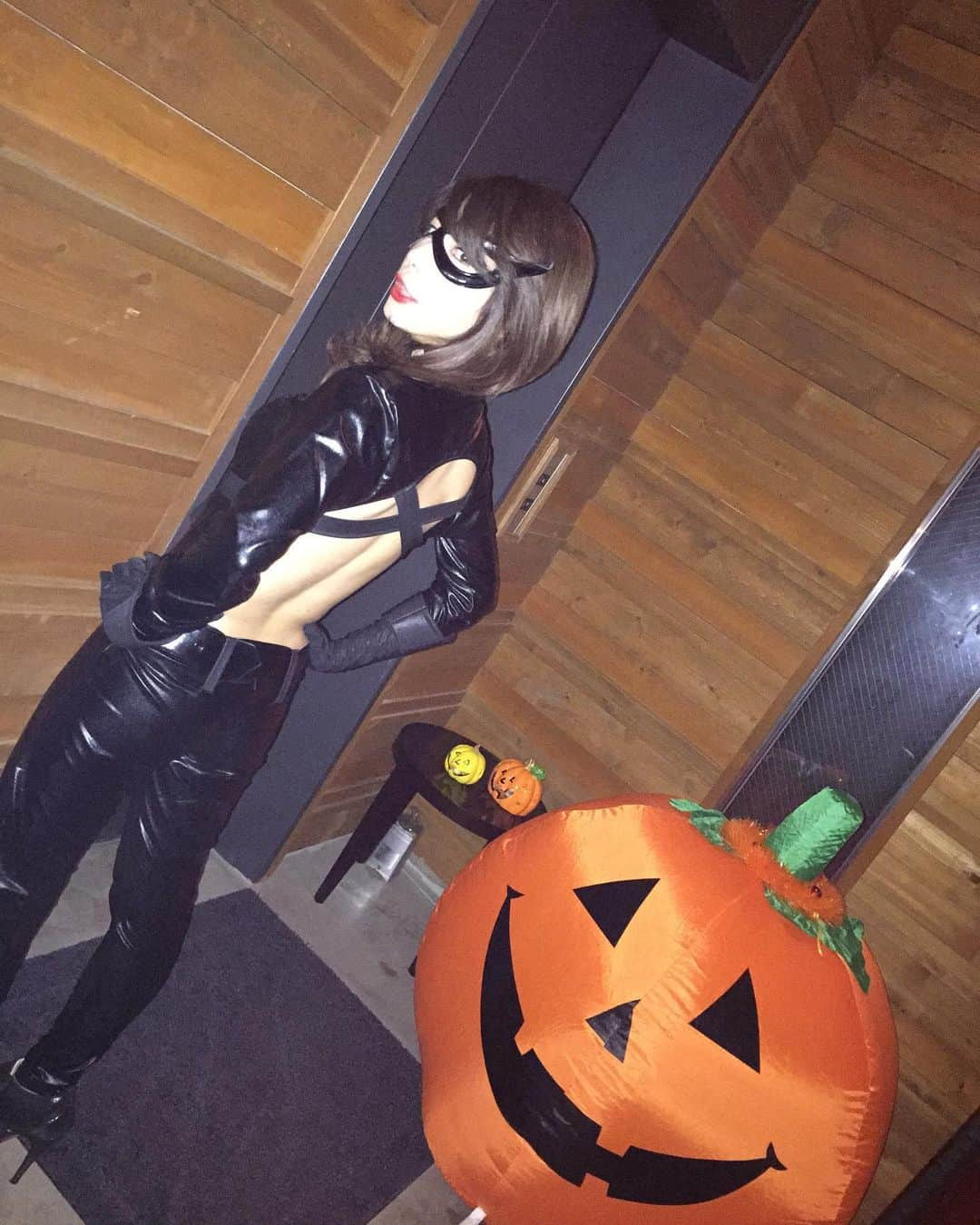 黒澤まさ美さんのインスタグラム写真 - (黒澤まさ美Instagram)「. #ハロウィンコスプレ 再び🎃🦇🕸 . #2014年 #6年前 .  #halloween  #halloweencostume  #catwoman  #happy #love #peace #loveandpeace  #ハロウィン #ハロウィン仮装  #キャットウーマン  #港区  #エロで世界を救ってゆきます #世界平和 #=love #コスプレ」5月3日 19時14分 - masami_kurosawa