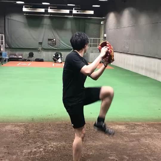 のインスタグラム：「今日のピッチング  58点  #前回より横回旋重視 #傾きつける #チャーリーモートン #もっとヒップローテーション必要説」