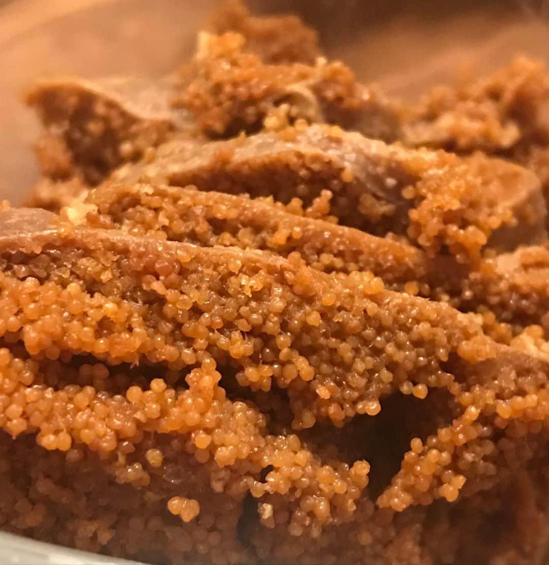 井手大介のインスタグラム：「毒味してみました。しょっぱい。そしてむちゃくちゃ美味い！！！もう死んでもいい！！ ウソ。生きたい。」