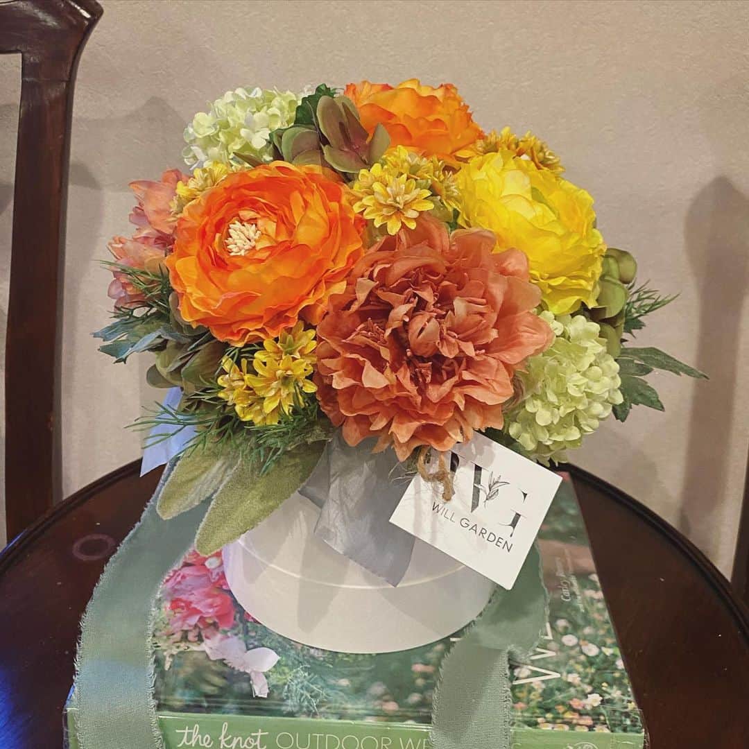 畑野ひろ子のインスタグラム：「@willgarden_official  アーティフィシャルフラワーBOX  #flowers #artificialflower #boxflower #gift #willgarden #spring」