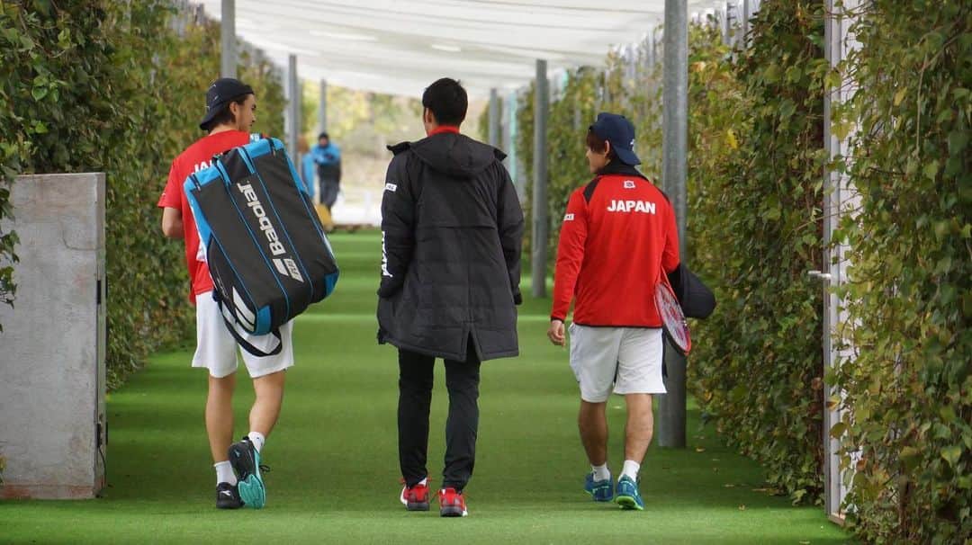 のインスタグラム：「この写真なんか好き。  #daviscup  #daviscupfinals2019  #teamjapan  #teammate」