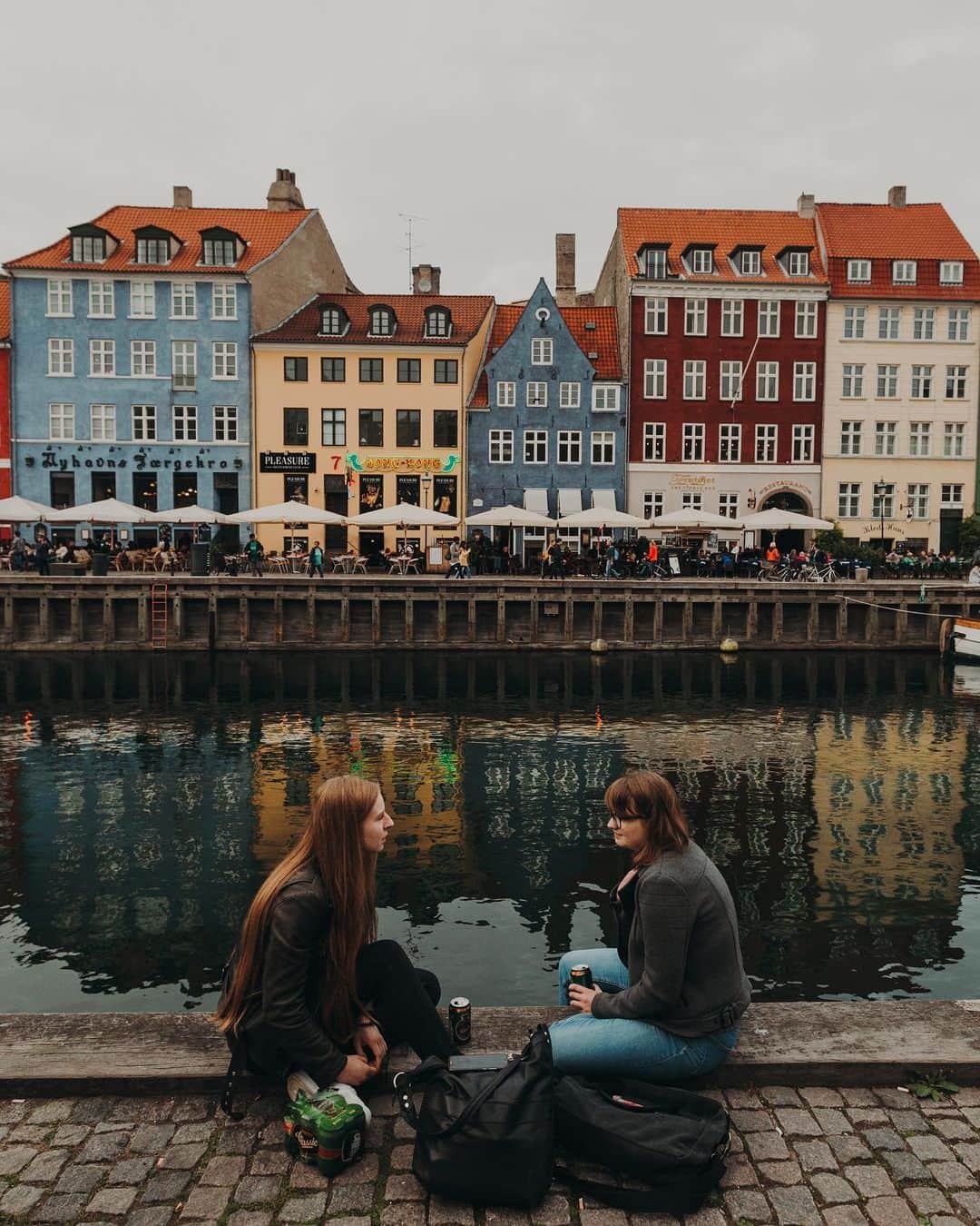 Putri Anindyaのインスタグラム：「Everything will be back to normal .. 🤞// how are you? I hope you are all safe and healthy. Eating well and filling your days with the comfort of being home. ⁣⁣ ⁣⁣ To be honest, i have kind of mixed feeling to share my past travel pictures. It makes me miss traveling a lot. ⁣ ⁣ But i still want to share them because i love to see other people pictures too that makes me daydreaming and travel in my mind. ⁣⁣ ⁣⁣ What do you feel about seeing travel picture these days?」