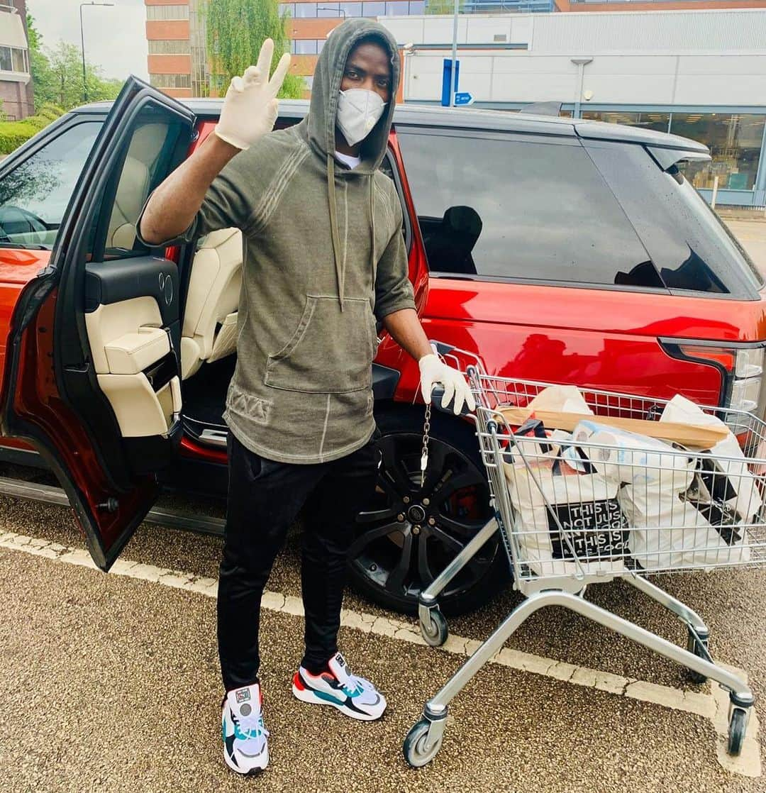 エリック・バイリーさんのインスタグラム写真 - (エリック・バイリーInstagram)「Happy Sunday.✌🏽Stay safe.💪🏽」5月3日 23時11分 - ericbailly24