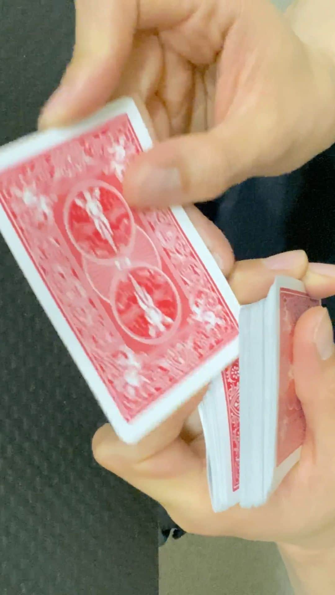 関義哉のインスタグラム：「Yoshiya Magic①」