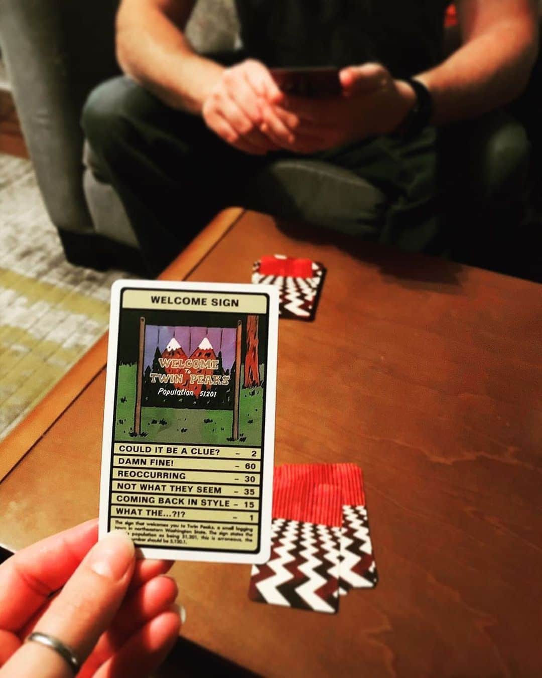 カイル・マクラクランさんのインスタグラム写真 - (カイル・マクラクランInstagram)「A damn fine card game from @gazooshop (📷 by @dogsplaypoker) 🃏 What have you been playing to pass the time while at home?」5月4日 0時24分 - kyle_maclachlan