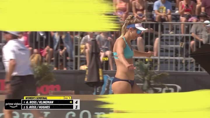 エイプリル・ロスのインスタグラム：「As promised, some fun rallies from the 2019 AVP Huntington Beach Open! Almost as good as having some live matches to watch, right?🤣😫 I wonder if aloha grill is serving rainbows to go...🌈 Raincheck for October?! Hope to see you guys there!❤️」