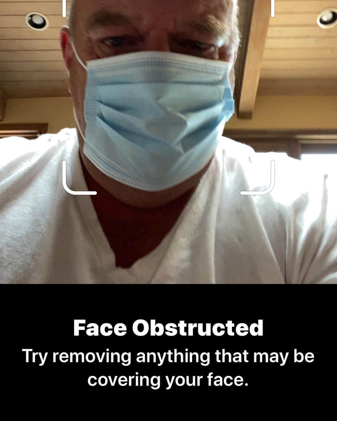 ディーン・ノリスのインスタグラム：「Come on @apple !! Tryin to set up “alt” face recognition」