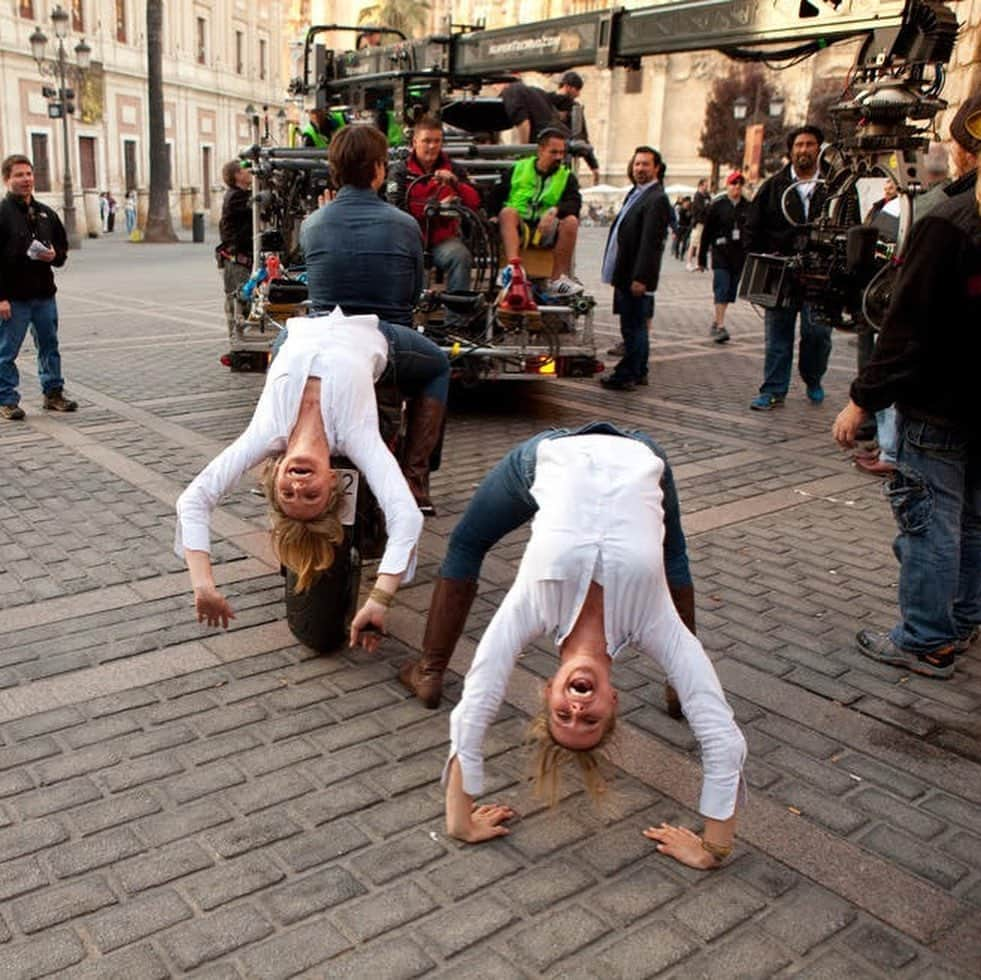 キャメロン・ディアスのインスタグラム：「Join me and one of my besties 👯‍♀️ @kimberlyshannonmurphystunts .. Tomorrow on IG Live at 4pst/ 7est .. Kimberly and I have worked together for over a decade. I have put my life in her hands and she has risked hers for me... 🤼‍♀️🤜🏼💥🤛🏼🏍... We’ll be talking  stunts.. behind the scenes of #BossBitchFightChallenge .. Fitness and Motherhood.. 📷 Frank Masi」