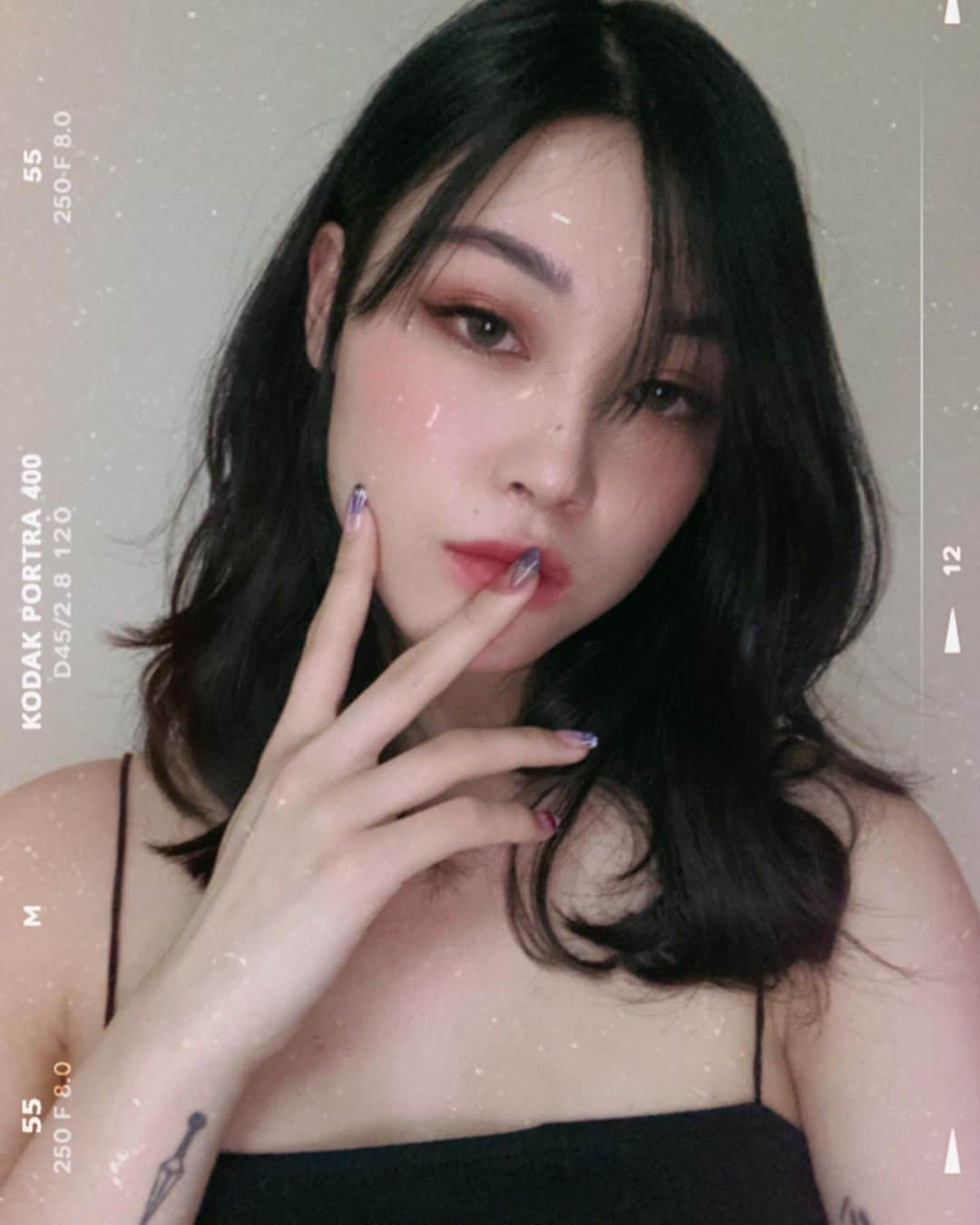 Emily Meiさんのインスタグラム写真 - (Emily MeiInstagram)「Hi it’s been a minute I’ve come back as a new person with a haircut from @woosunofficial」5月4日 9時17分 - emily.ghoul