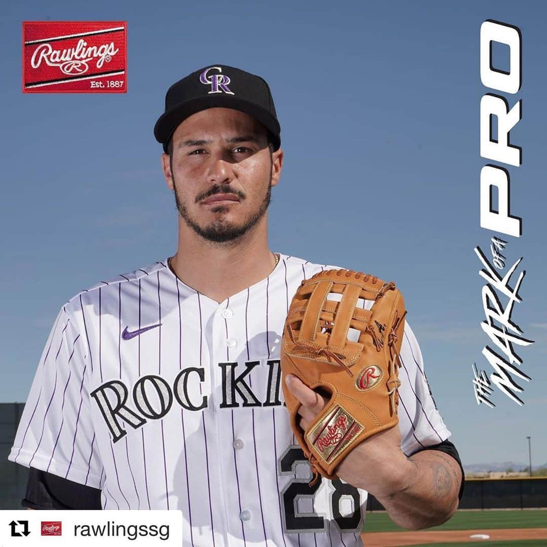 Rawlings Japanさんのインスタグラム写真 - (Rawlings JapanInstagram)「#Repost @rawlingssg with @get_repost ・・・ Nolan Arenado always brings the heat with his classy custom glove. See the conclusion of our @rockies #RawlingsGloveDay coverage and hear about his gamer here 🔥! Get your Arenado gamer or customize yours at  https://gloves.custom.rawlings.com/design/8f055714! #TeamRawlings #TheMarkOfExcellence #TheMarkOfAPro #SpringTraining #NolanArenado #Rockies #MLB @rawlings_japan_llc」5月4日 9時26分 - rawlings_japan_llc