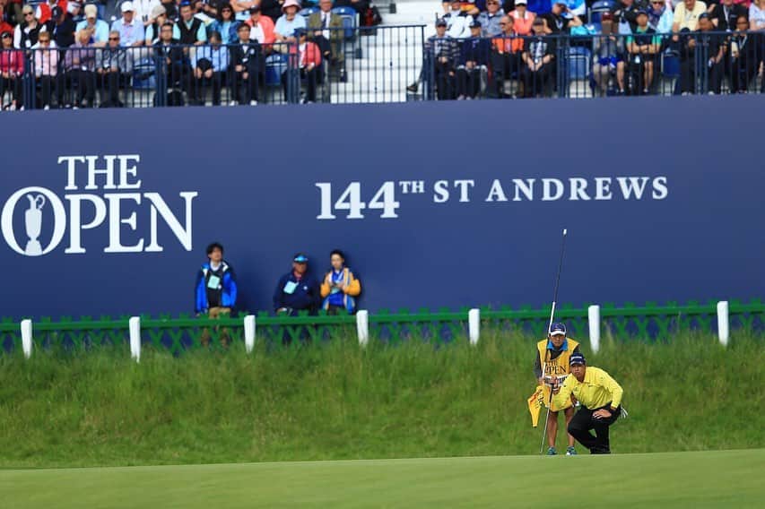 のインスタグラム：「【ゴルフを愛する全ての方へ】  正解は St. Andrews でした！ 皆さんおめでとう御座います✨🎉正解者多くてビックリです‼︎ 当選者1名の方にスコアカードをプレゼントします🎁 皆さんから好評ですので、引き続きまたクイズやりますね。  #おうち時間  #ゴルフ #standrews  #theopen  #greatmemories  #ゴルフ好きな人と繋がりたい  #ゴルフには不思議な力がある」