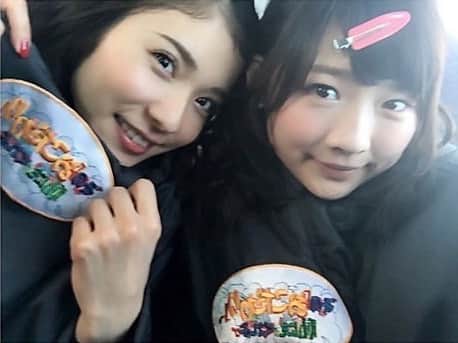 松岡茉優　ファンアカウントのインスタグラム：「. 沙莉26歳おめでとう！！🕯❤︎ これからもずっと茉優ちゃんと仲良くしてください！ . #松岡茉優#伊藤沙莉#誕生日#Birthday#おうち時間#StayHome#かわいい#2020#女優#俳優#声優#アイドル#モデル#映画#ドラマ#CM#アニメ#日本#Japan#cute#smile#instagood #beautiful#happy#love#おすすめ#いいね#Instagram#Twitter#茉優ちゃん823」