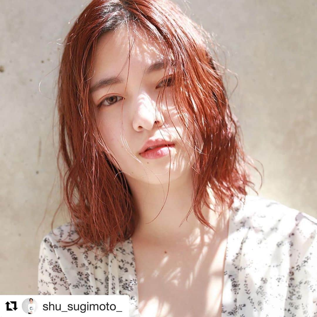 THROW 【スロウ】さんのインスタグラム写真 - (THROW 【スロウ】Instagram)「#Repost @shu_sugimoto_ with @get_repost ・・・ . . 5月7日から営業再開です🌿 . プロフィールのURLをチェックしてみてください♪ご新規様限定のお得なクーポンございます(^^) . hair. @shu_sugimoto_ . . ご予約は【杉元指名】でDMかURLからお気軽にお待ちしてます♪ご質問はDMからお願いします📩 . 天神・今泉地区では珍しい一軒家を改装した落ち着きのあるオシャレで可愛いお店です🌿 . . #Ravo#福岡モデル#福岡美容室#今泉#天神#大名#スナップ#モデル募集#サロンモデル#ショートボブ#スロウカラー #throwカラー#ケアブリーチ#ミニボブ#切りっぱなしボブ#ショートヘア#ハイトーンカラー#福岡サロンモデル#植物のある暮らし#tintbar#ミルクティーベージュ#フェザーバンク#オン眉#ワイドバング」5月4日 12時01分 - throwcolor