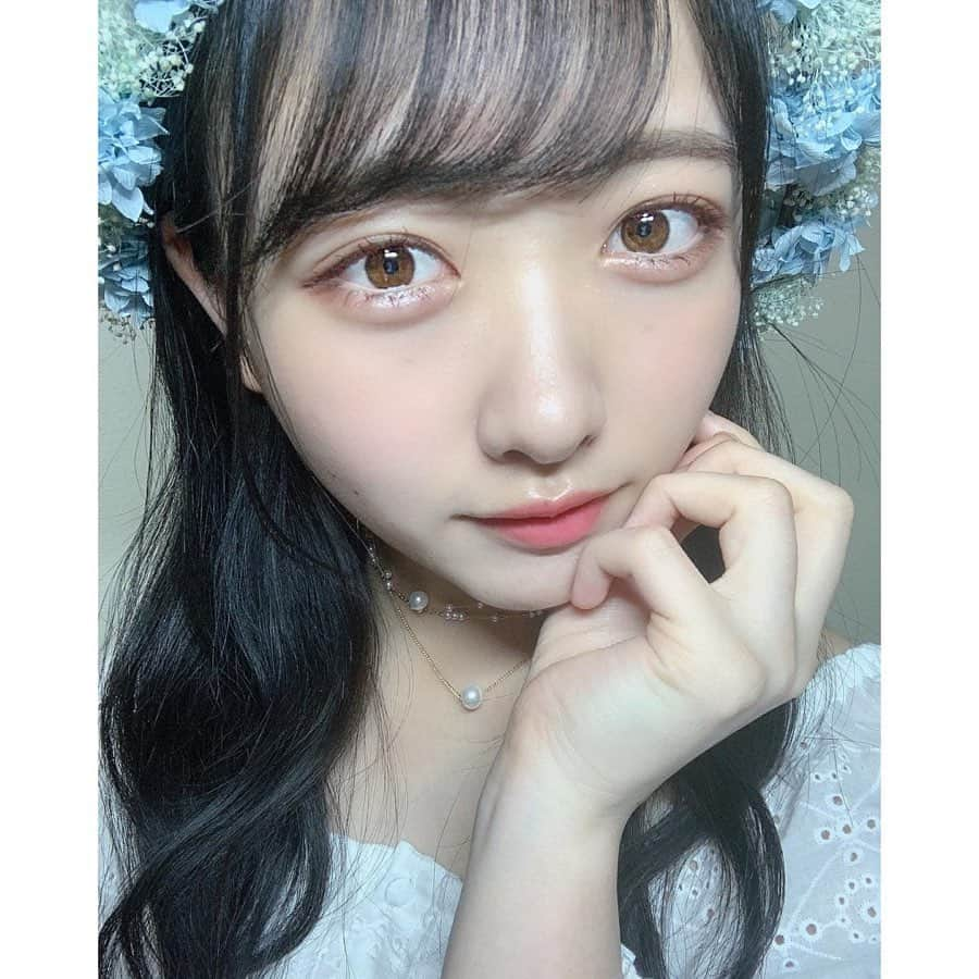 石田千穂さんのインスタグラム写真 - (石田千穂Instagram)「. 花冠は17歳の時の生誕祭のです☺︎💠 #STU48 #石田千穂 #花冠 #生誕祭 #ネックレス #dazzlin」5月4日 13時20分 - chiho_ishida