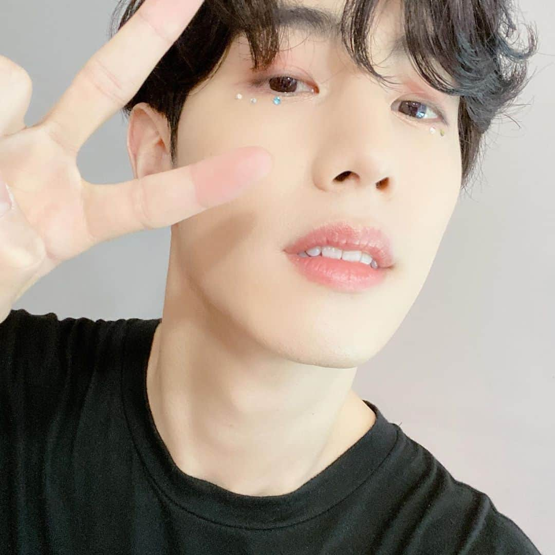 Mark さんのインスタグラム写真 - (Mark Instagram)「💚」5月4日 15時58分 - marktuan