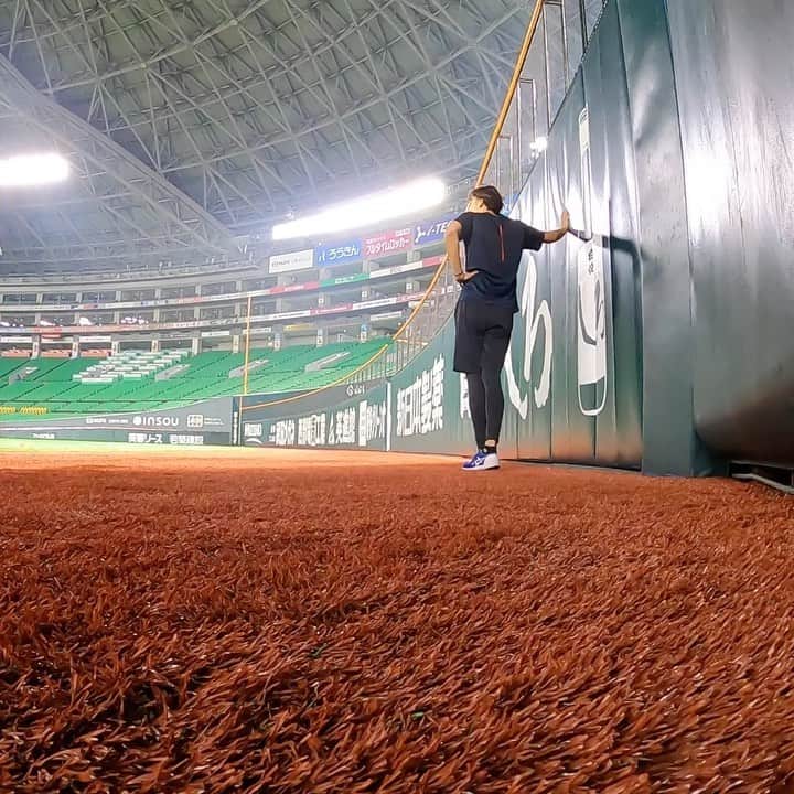 武田翔太のインスタグラム：「ランニングと💨 椎野いきなりシリーズ第2弾🤣⚾️ #椎野いきなりシリーズ#ランニング」