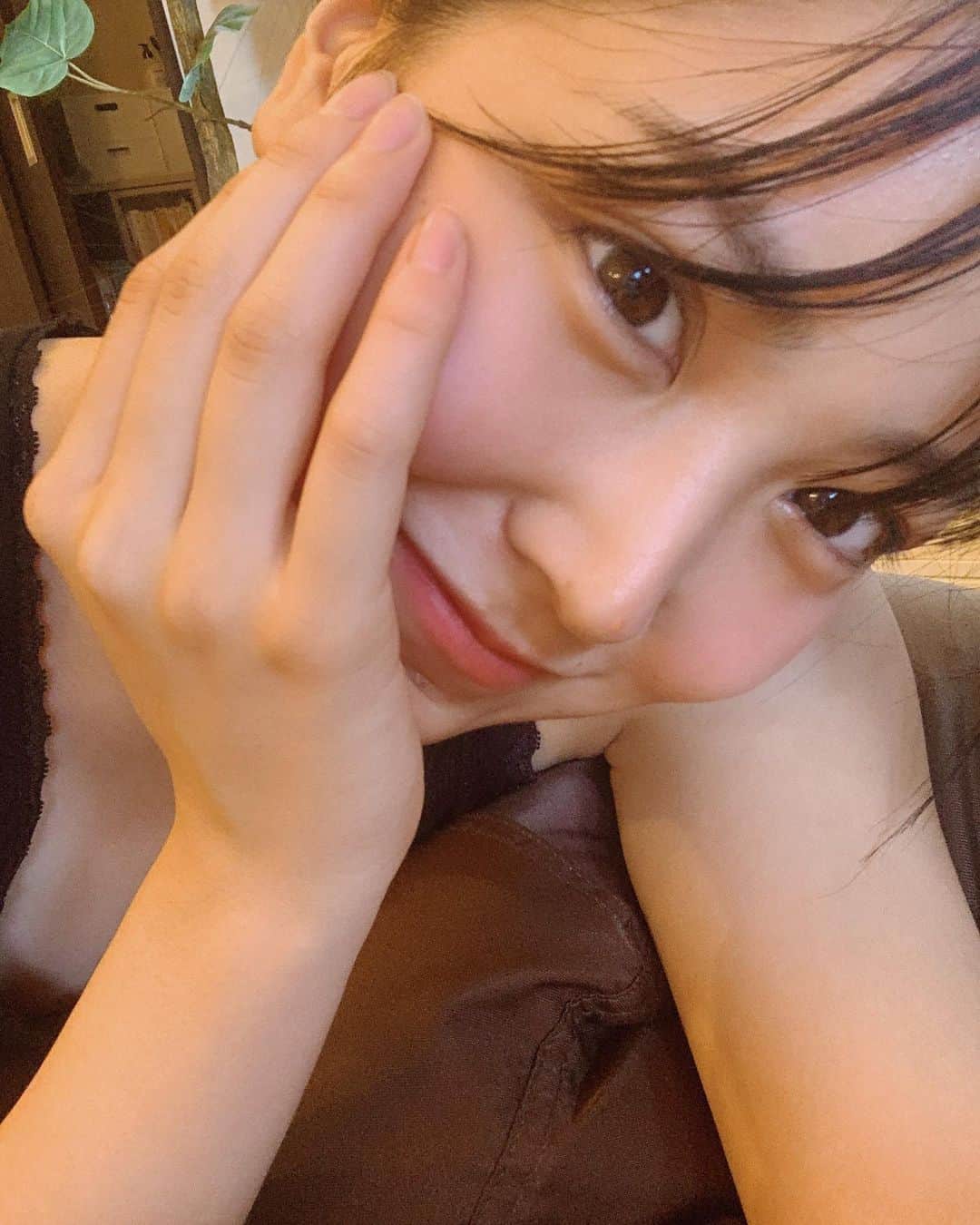 白間美瑠さんのインスタグラム写真 - (白間美瑠Instagram)「夏だね💨💨 お家の中では、、ずっとタンクトップなんだなぁ ・ ・」5月4日 18時30分 - shiro36run