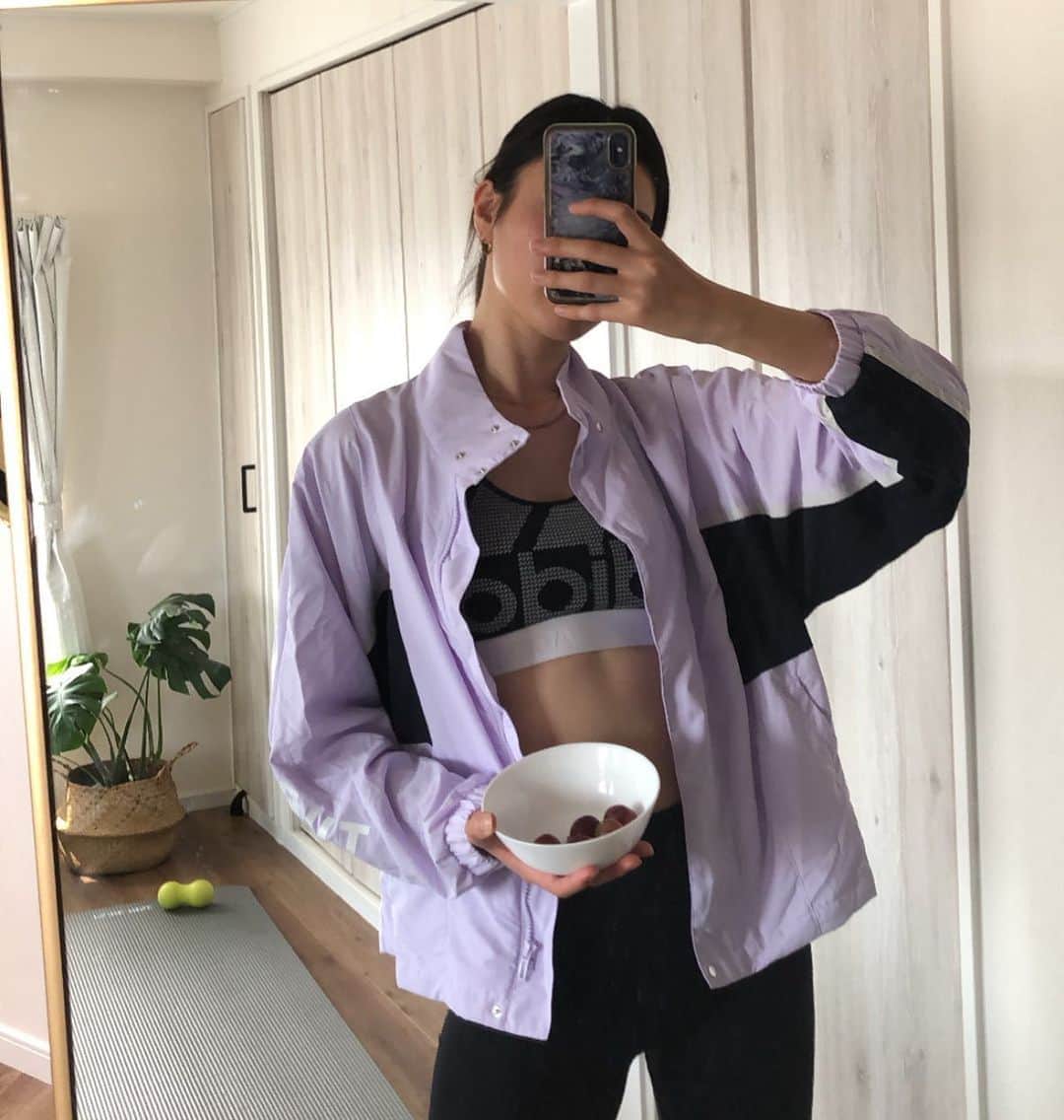 岩崎志保のインスタグラム：「💪🏾🍇💜💦 I AM SPORT. GAMEDAY OR ANY DAY.」