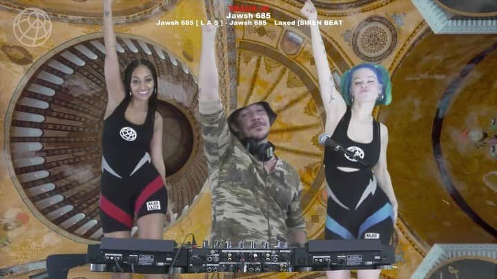 メジャー・レーザーのインスタグラム：「COME FOR THE LAZER DUBPLATES, STAY FOR THE GYALS」