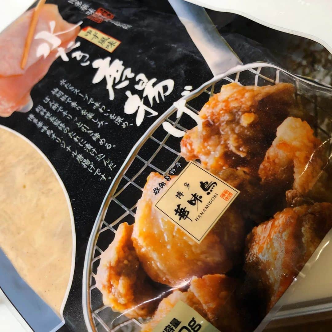 世手子さんのインスタグラム写真 - (世手子Instagram)「When my son slept, I ate dim sum(o^^o) Yuzu fried chicken was also delicious(*ﾟ▽ﾟ*) Everyone, enjoy your time at home╰(*´︶`*)╯♡ https://higankaku-shop.com/?pid=113658219 @higankakushop #飛雁閣オンラインショップ で #化学調味料不使用 の広東餃子・焼売・小籠包ほか5種アソート食べました(о´∀`о) 中国料理の名店 #銀座飛雁閣 (^_^*) めっちゃ美味しすぎ(*☻-☻*) #鮮蝦餃 プリプリ🦐 #広東円煎餃 ジューシー＾＾ #広東煎餃 おっきいっっ #小籠包 薄皮でした（＾◇＾） #広東焼売 具沢山でうましっっ さらに今日のディナーは @hanami____873 #トリゼンダイニング #博多華味鳥 の #水たき唐揚げ もいただき(*´∀`)♪ #柚子唐揚げ 初体験（＾＿＾）☆ 味がしみてご飯によくあいました(≧∀≦) ご飯作ってたら我が子は寝ちゃったw 食べてる頃に起きましたw こんなときだからこそ #お取り寄せ #グルメ を楽しんでます(๑˃̵ᴗ˂̵) #おうちご飯 で家族との #うち時間 を満喫してますo(^_^)o みんなも素敵な休日をお過ごし下さいっっ #華味鳥 #水たき #水炊き #唐揚げ #hanamidori #水たき料亭 #福岡グルメ #博多グルメ #料亭の味 #もつ鍋 #カドノカシーワ #ペプチード #水炊き炙り焼 #福扇華」5月4日 21時24分 - rojide