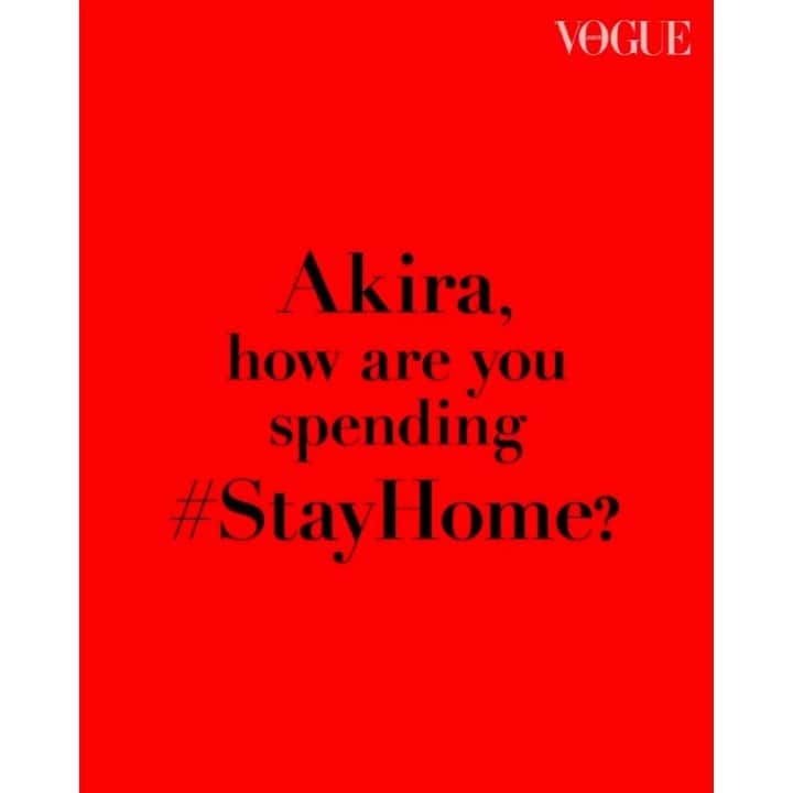 晶のインスタグラム：「nail @chanel.beauty / ring @chloe ♡ #repost @voguejapan  晶におうちでファッショナブルに過ごすティップスをASK！お気に入りのネイルやアクセサリーでおうち時間もおしゃれに楽しもう✨💅💖 Akira, How are spending your #StayHome ? We asked the Japanese model for how she’s staying In during this Golden week in Quarantine 💅💖 She wears our VOGUE sustainable T-Shirt to #StayHome and #StaySafe 🏠」