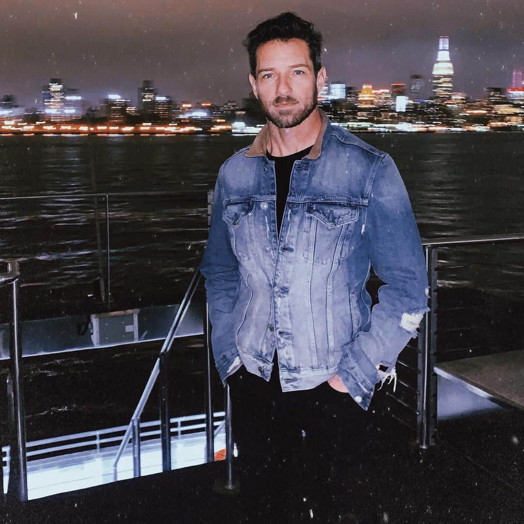 イアン・ボーエンのインスタグラム：「Thinking ahead by looking back to one of the first places I’m going to visit when this is all over.  @jgmelon_nyc and @georgiemelons I’m coming for you soon...」