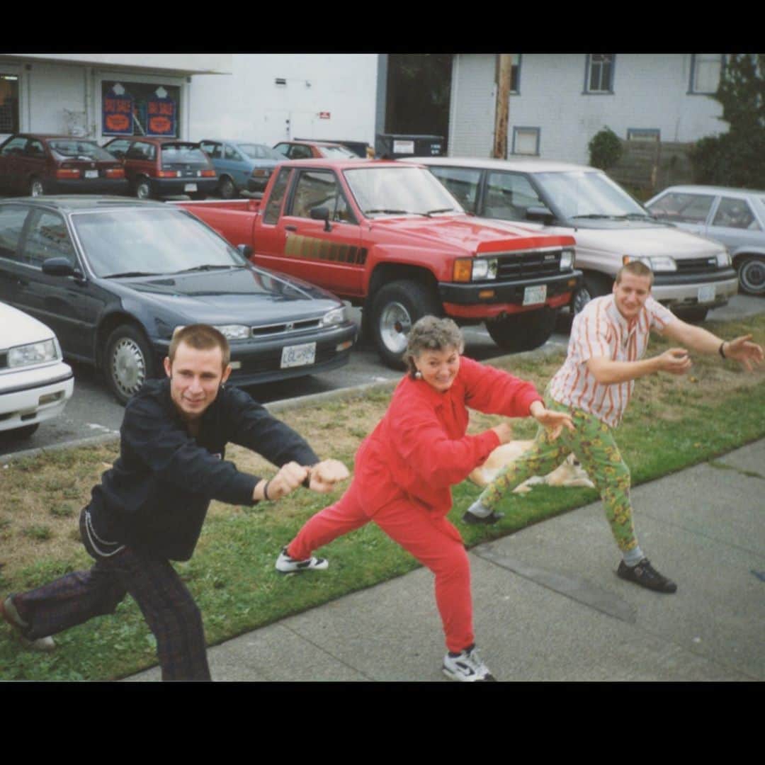 トレ・クールのインスタグラム：「Happy Birthday @mikedirnt  remember doing T'ai chi ch'üan with Bea Arthur? We keep having these birthdays and someday we will be “Golden Guys”  Thank you for being a friend...」