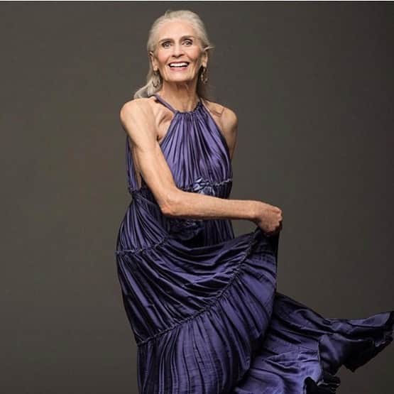 ダフネ・セルフのインスタグラム：「One of my favourite photos for #thebook #kaodachi photographers @rainerhosch  stylist: @minakoparis  hair: @hairbymarclopez @artlistparisnewyork makeup: @gemmasmithedhouse @lgamanagementbeauty #beautycampaign #paris #japan #crossfireinternational #greyhair #diversity #lavin」