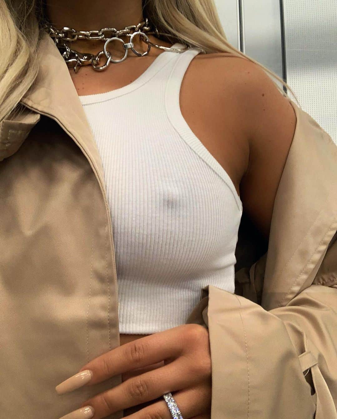 ファニー・リックマンのインスタグラム：「🔐」