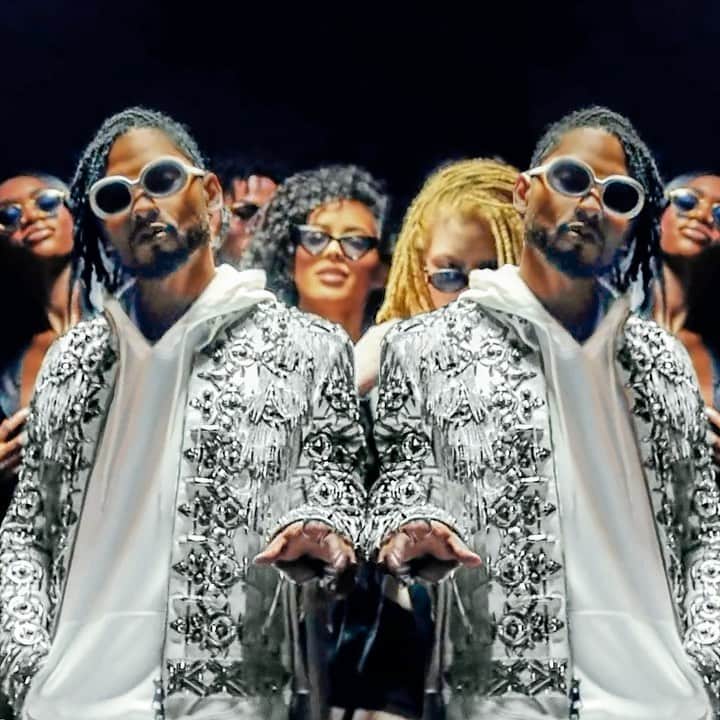 ジュリアンマクドナルドのインスタグラム：「Multitalented artist @Miguel rocks a #JULIENMACDONALD heavily embellished Bomber Jacket with silver chain fringes in the music video for his single - Skywalker ft. @travisscott」