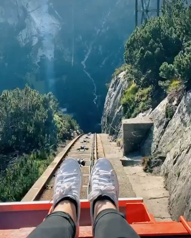 Awesome Wonderful Natureのインスタグラム：「Tag a friend you’d ride the Gelmerbahn with! The view of the surrounding Swiss mountains is spectacular. Video by @movchai_travel」