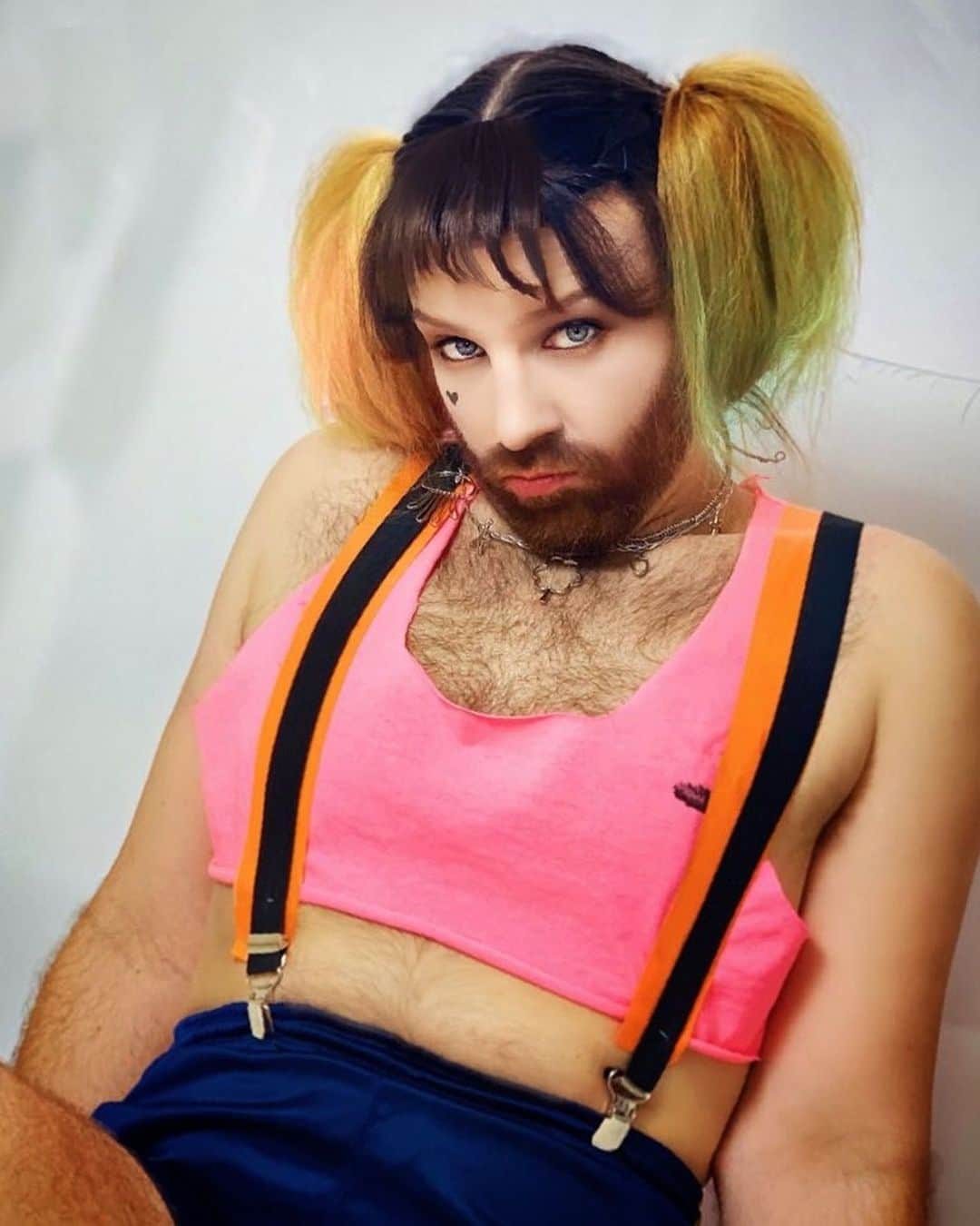 レディビアードさんのインスタグラム写真 - (レディビアードInstagram)「Ladybeard Comic Market 2020 Cosplay: Harley Quinn, Birds of Prey version!! エアコミケ最終日に最後にはじめてのコスプレ見せましょう🤔🤔🤔 新しいハーレイクインです！  #エアコミケコスプレ #harleyquinn  #C98」5月5日 15時39分 - ladybeard_japan