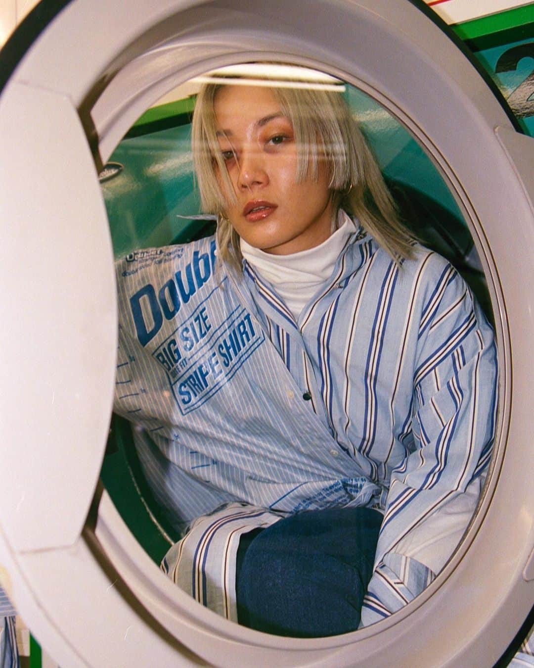 倉岡晋也のインスタグラム：「Outtake @contributormagazine styled by me  Love @wolfnana @jidark241 @natsukimua @hikageyumiko @__cemcinar__」