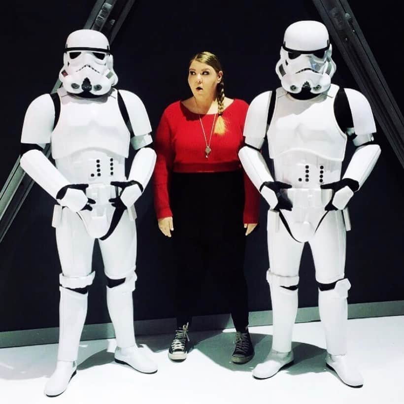 アシュリー・フィンクのインスタグラム：「#MayThe4thBeWithYou  #AndAlsoWithYou 😱🤭」