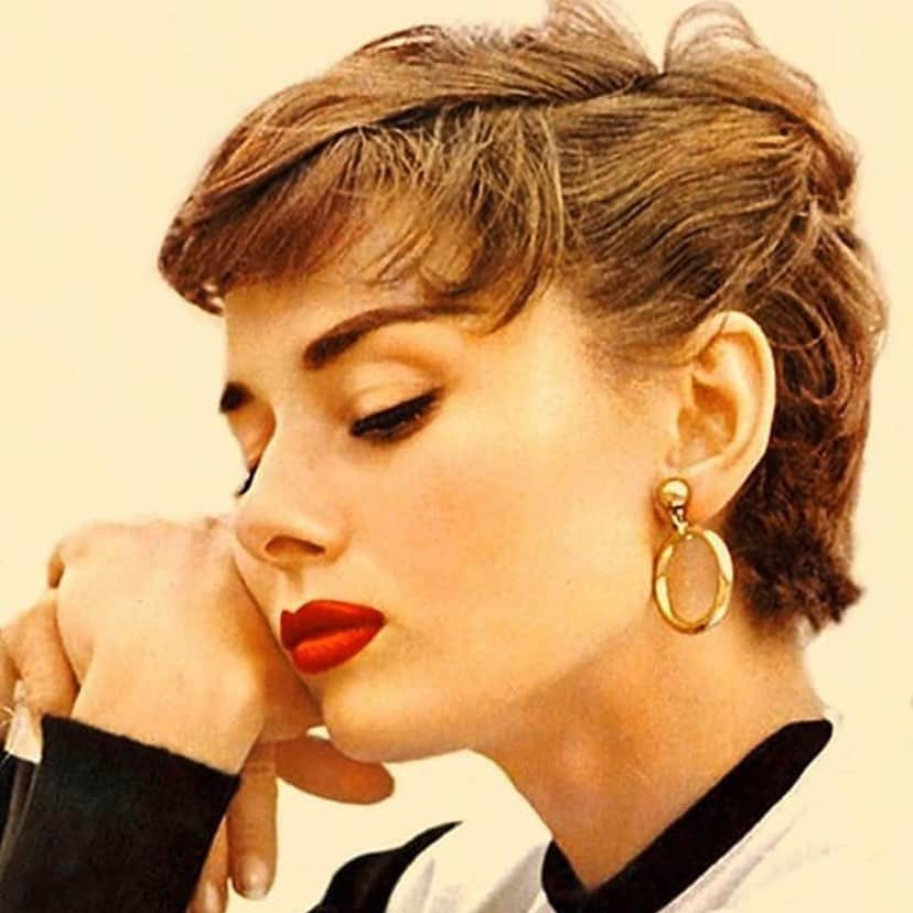 ソフィア・カーソンさんのインスタグラム写真 - (ソフィア・カーソンInstagram)「“the best thing to hold onto in life is each other,” happy birthday dearest audrey」5月5日 9時44分 - sofiacarson