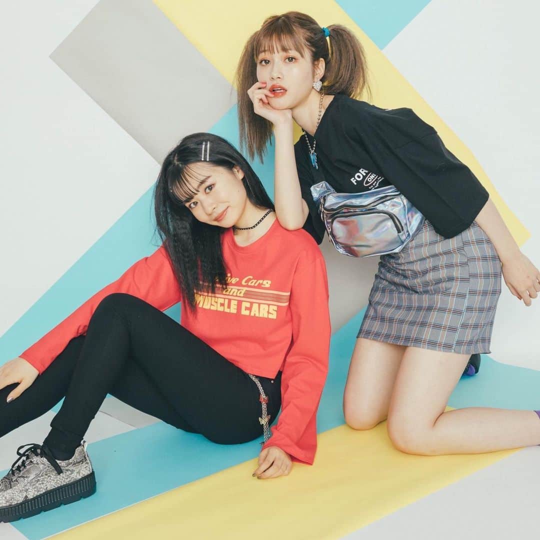 Popteenさんのインスタグラム写真 Popteeninstagram ピープス系のコーデがぴったりなめるるとリコリコ 6月号ではお出かけにぴったりな映えコーデと ハデ過ぎて浮かないため地元用コーデのテクを紹介 メイクやカラコンも映え用と地元用で紹介してるからぜひ