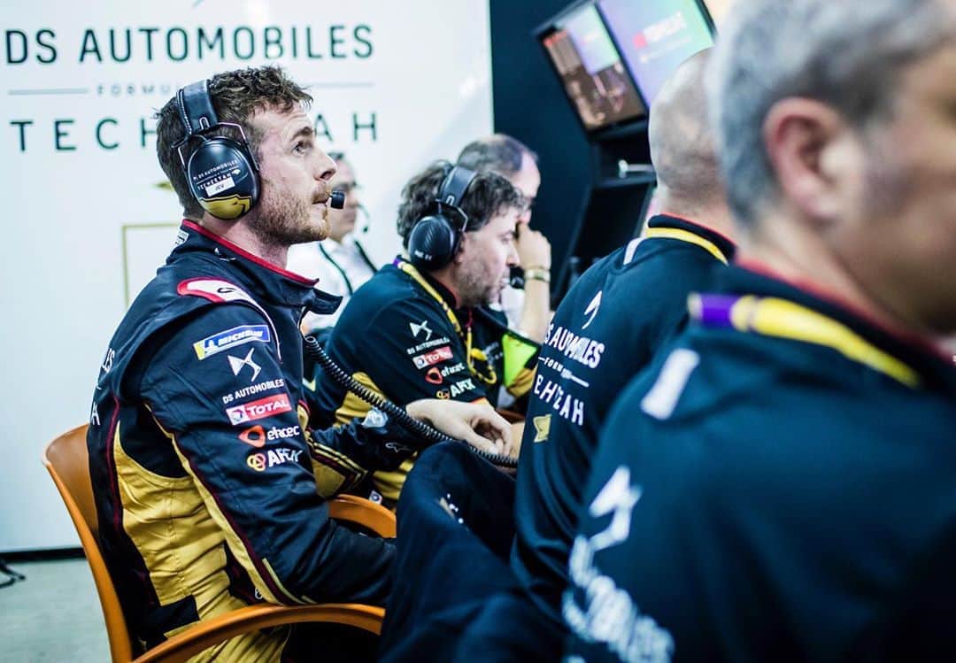 ジェームズ・ロシターのインスタグラム：「Looking forward to when we go back racing 🚀🏆」