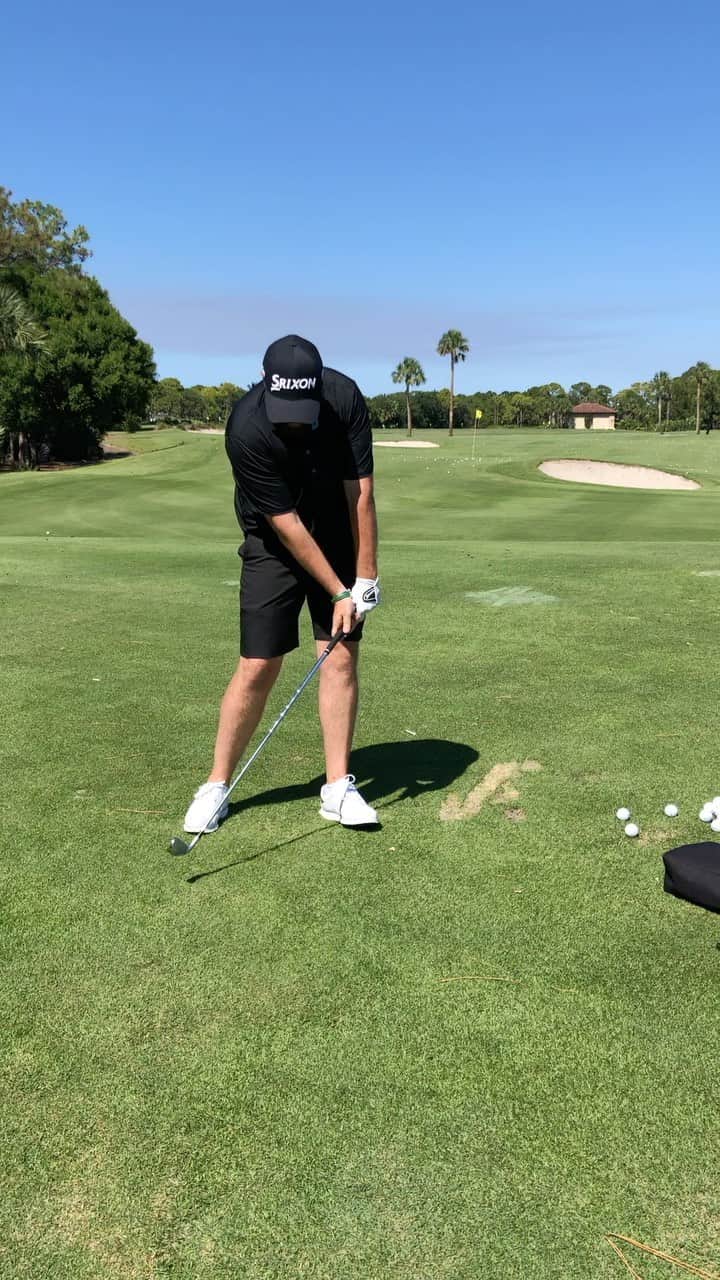 ルーク・ドナルドのインスタグラム：「Here is a SL tip on hitting that low shot in the wind. Some nice insight here and a couple of keys that @shanelowrygolf talks about to keeping the ball down in the wind.  1) Ball back in stance, feet slightly open  2) Three quarter length swing and speed. Less speed = less spin.  3) Keeping the hands ahead and de-lofting the face and existing to the left at impact.  Thanks for the tip Shane 👍🏼 #LDTips #SLTip #Lowstinger #OpenChamp #staysafe #stayhealthy」