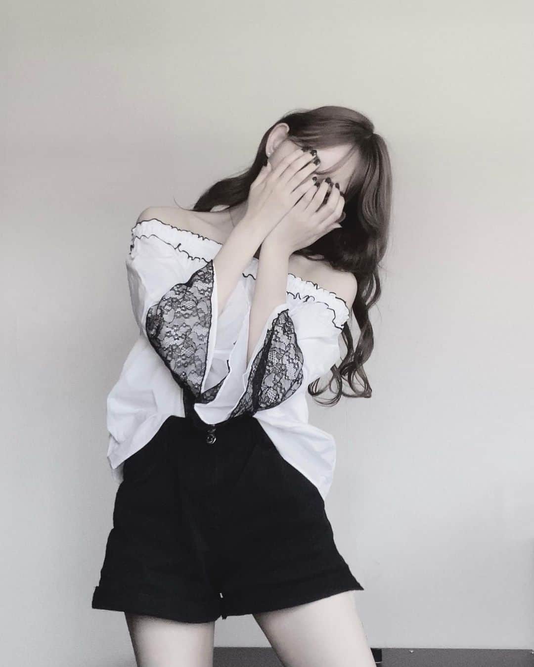 野島樺乃のインスタグラム：「I’m all yours...」