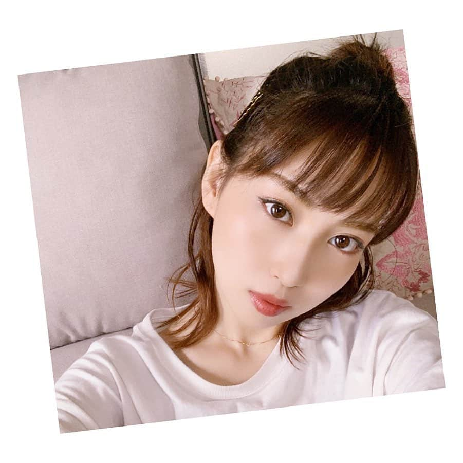 増田有華さんのインスタグラム写真 - (増田有華Instagram)「＊ 久々にガッツリメイクしてみた💄 やりはじめた理由は花粉🤪量はかなり減ったけど、まだ飛んでますね… 花粉に少しでも反応すると花粉皮膚炎になっちゃって肌が真っ赤にただれる… ファンデーションを塗った延長でフルメイクしてみました。ちゃんとメイクしたの、1ヶ月ぶり。 たまにはちゃんとしよう。 ファンクラブ用に動画撮りました🥰 あとで載るはずっ！ お楽しみに💪 ・ ・ ・ #おうち時間 #フルメイク #make #makeup #lip #eyemakeup #japan #japanese」5月5日 16時18分 - masuyuka_official