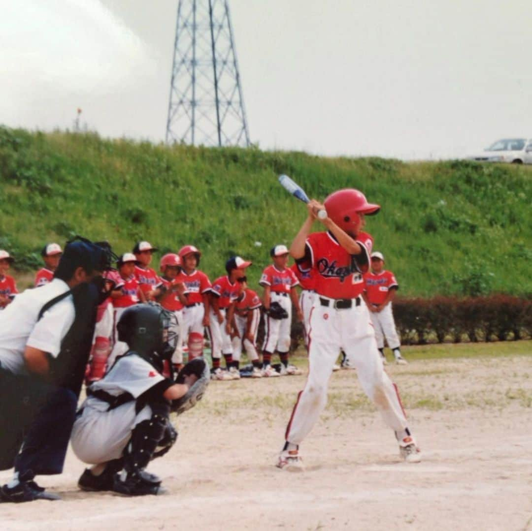 伊藤光さんのインスタグラム写真 - (伊藤光Instagram)「#🎏 #こどもの日 #小さい頃 #この頃からバット短く持ってる #小4 #ヒントやね」5月5日 16時54分 - hikaruitoh29