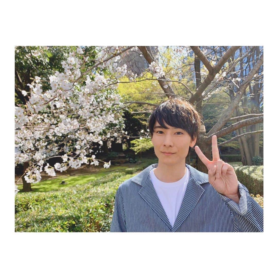 のインスタグラム：「今更ですが、 5/3 初インスタライブ 見に来てくれてありがとうございました。 もし次もインスタライブをやる機会があれば、 そこでお会いしましょう」