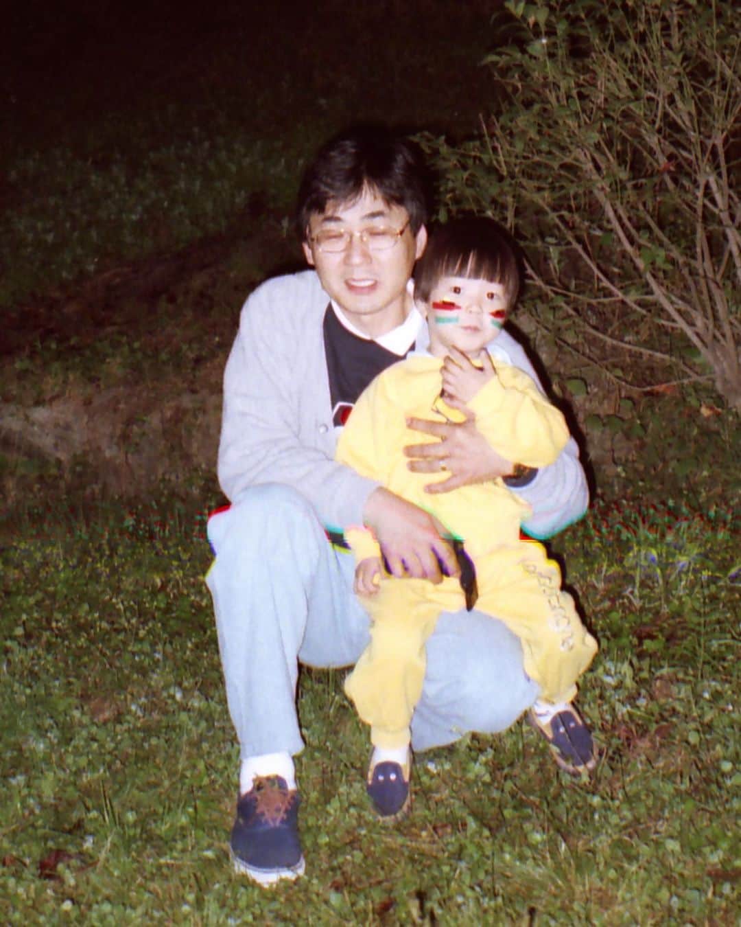 Jun Sung Ahnさんのインスタグラム写真 - (Jun Sung AhnInstagram)「Throwback to when I went camping with my dad 🤗 In korea 05.05 is called Children's day (어린이날)! I wish I was this age again 😢 but I don't look that different right??」5月5日 17時12分 - juncurryahn