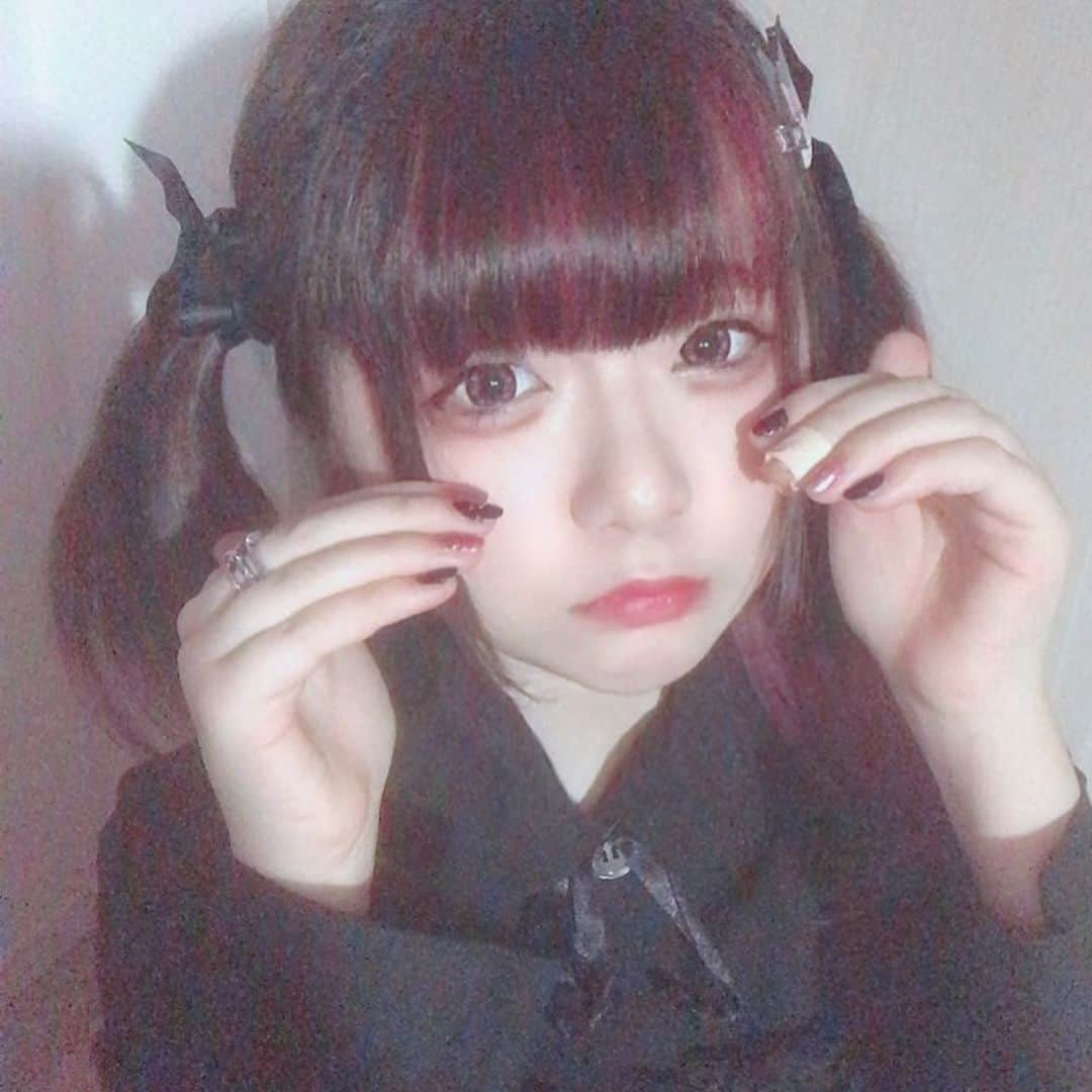 黒夢さんのインスタグラム写真 - (黒夢Instagram)「ぴえん🥺💜 . . . #メンヘラ #量産型ヲタク #地雷女 #クロミちゃん #推ししか勝たん」5月5日 18時31分 - chrmcos_0504