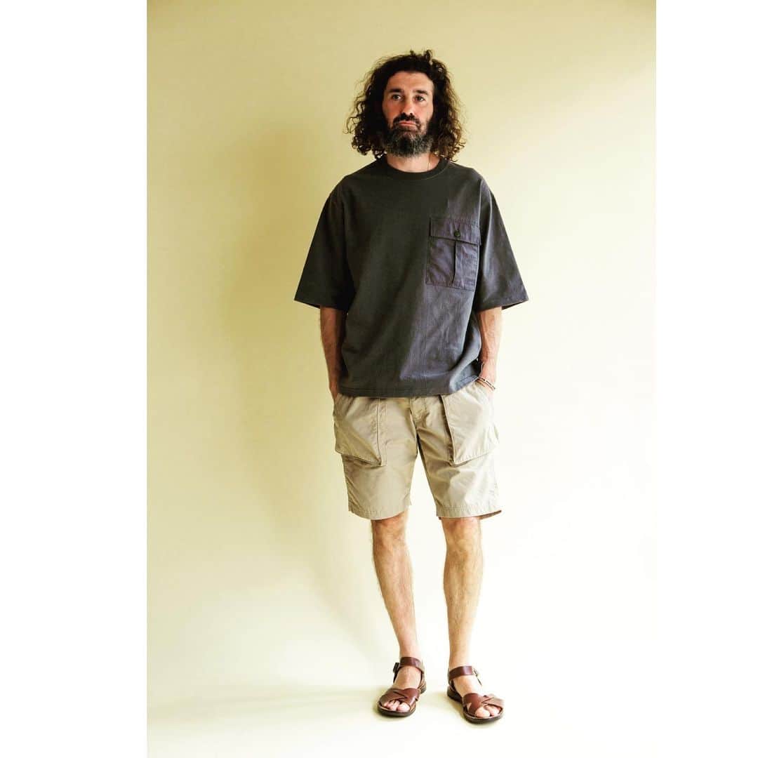 のインスタグラム：「Soundman '20 S/S Collection style.  #soundman  #サウンドマン #military  #tshirt  #pockettee  #shortpants  #outbackshorts  #cottonpoplin  #relax  #madeinjapan #mensfashion #heritagestyle」