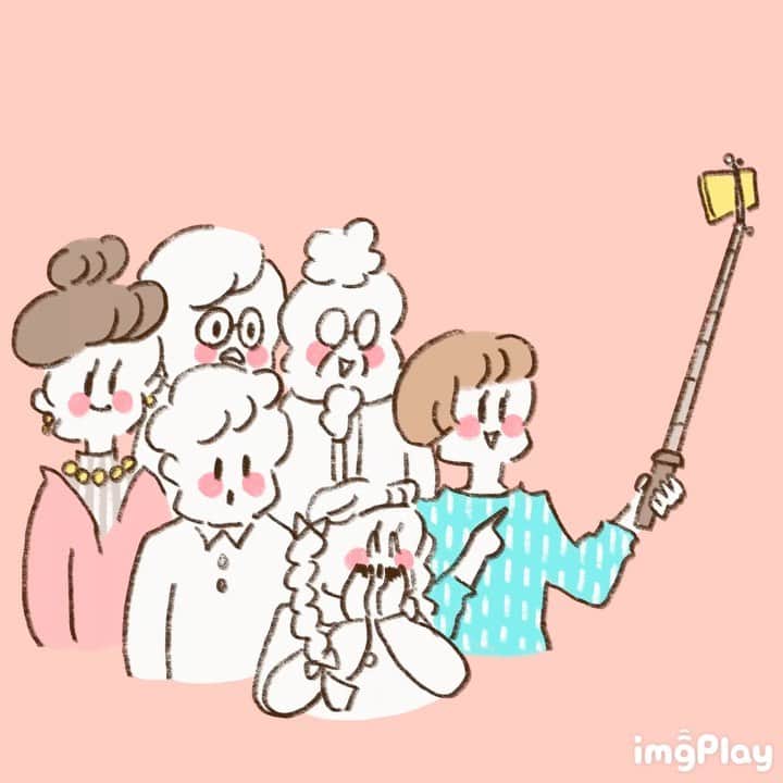 やまもとりえのインスタグラム：「‪阪急うめだ本店さんの「母の日フェア」の漫画とアニメーションを描いてまして…外出できないしあんまり宣伝の意味はないんだけども…あ、オンラインショップはやってるみたい‬ （ストーリーから見に行けます）‬ ‪当面の間、平日地下１階・地下2階食品売場のみの営業となっているそうです。‬」