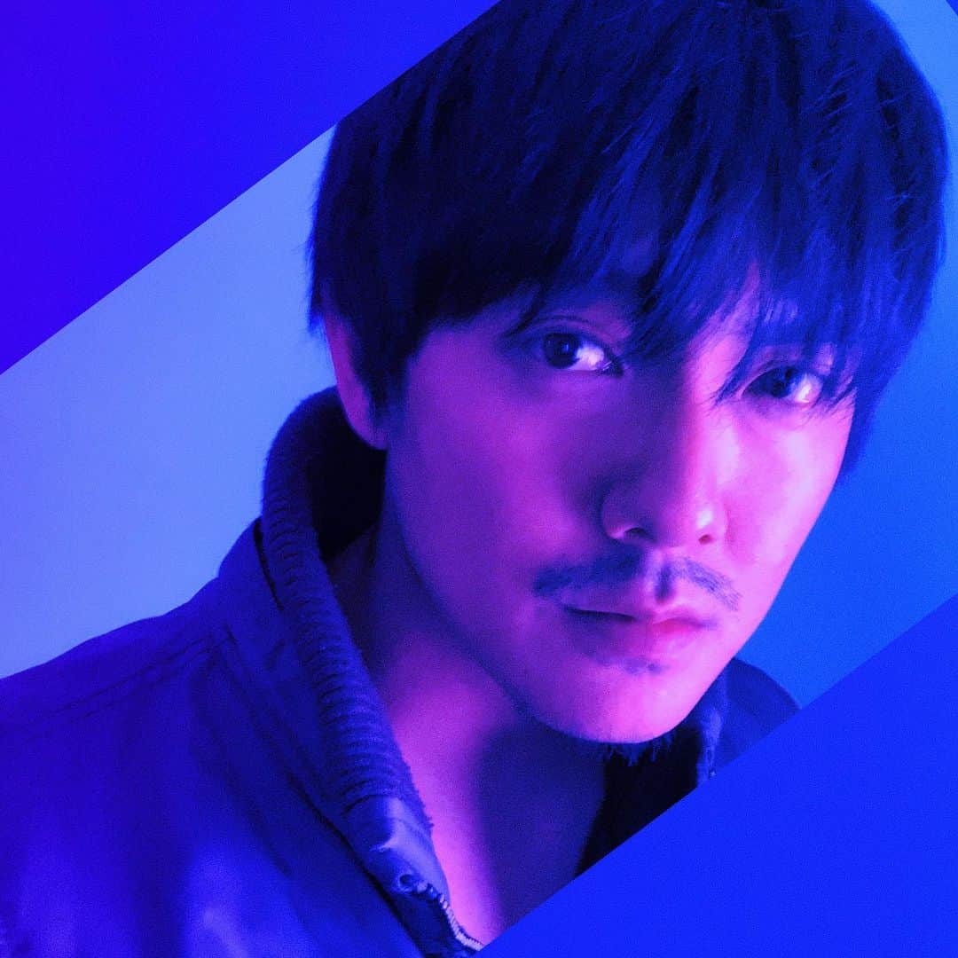 長田成哉のインスタグラム：「まぁそもそもオレずっと好きだったけど、これからも「紫」と仲良くしていこうと思う。」