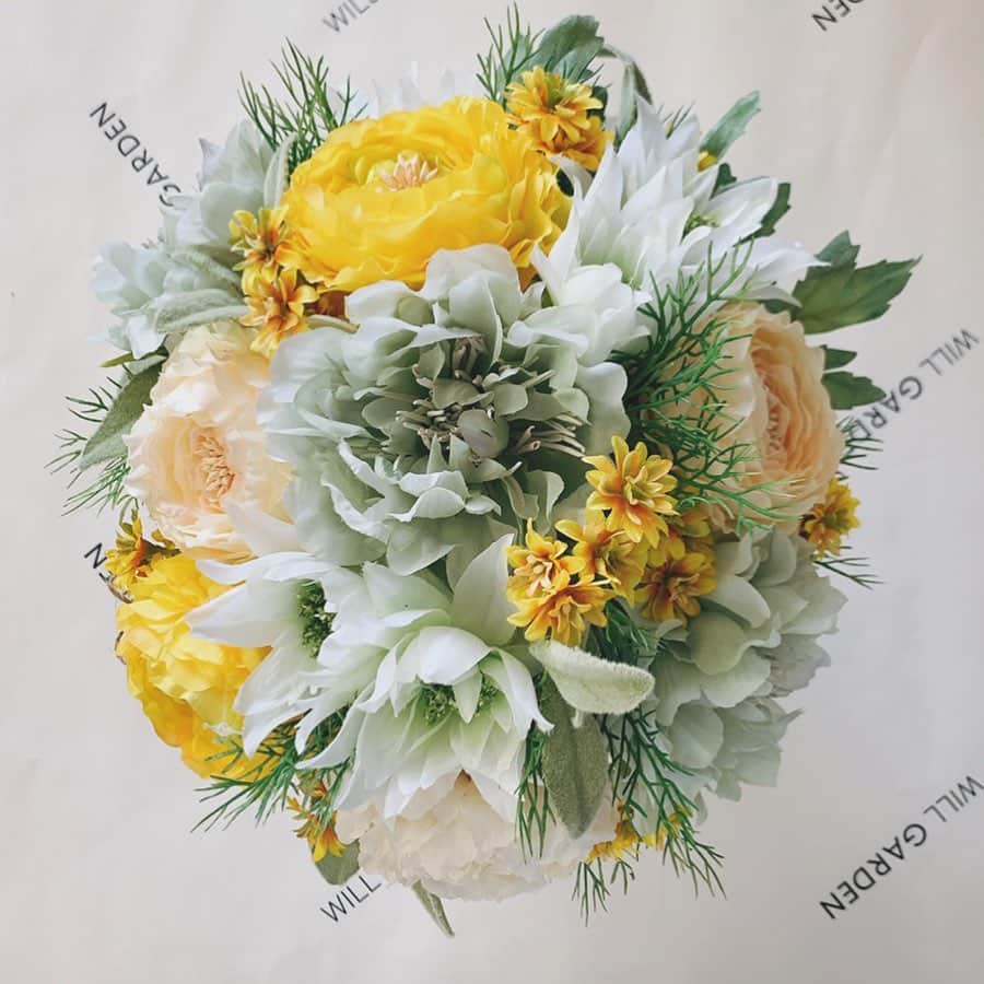 畑野ひろ子さんのインスタグラム写真 - (畑野ひろ子Instagram)「@willgarden_official "おうち時間に彩りを"と想いを込めて作成いたしました。 限定アーティフィシャルアレンジBOXです。  @willgarden_official  HPのgiftページからお願いします。  #flowers #artificialflower #boxflower #gift #willgarden #spring #life #lifestyle #thankyou」5月5日 20時07分 - hiroko_hatano_